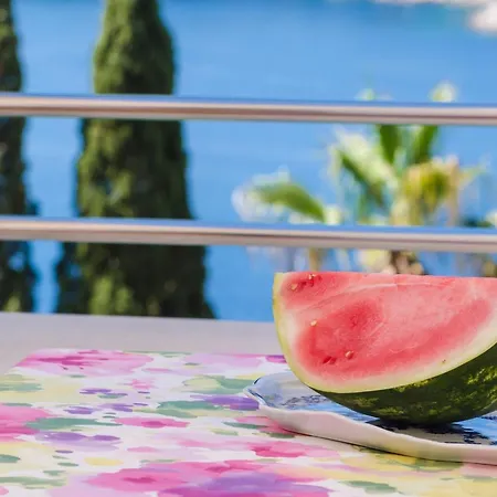 Davor - Two Bedroom With Sea View And Terrace Apartamento *