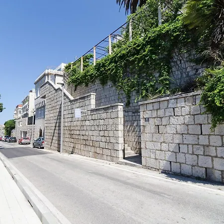 Davor - Two Bedroom With Sea View And Terrace