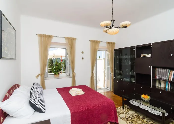 Apartmán Davor - Two Bedroom With Sea View And Terrace *