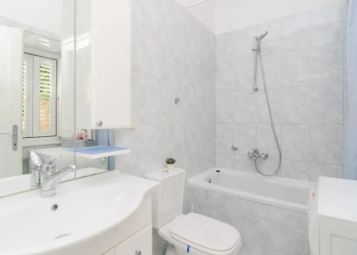 Apartmán Davor - Two Bedroom With Sea View And Terrace