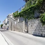 Davor - Two Bedroom With Sea View And Terrace